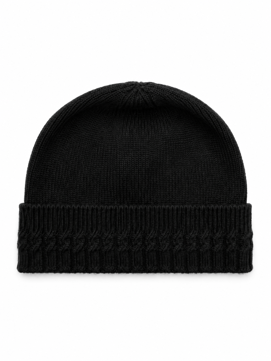 Cable-knit cashmere beanie in Black